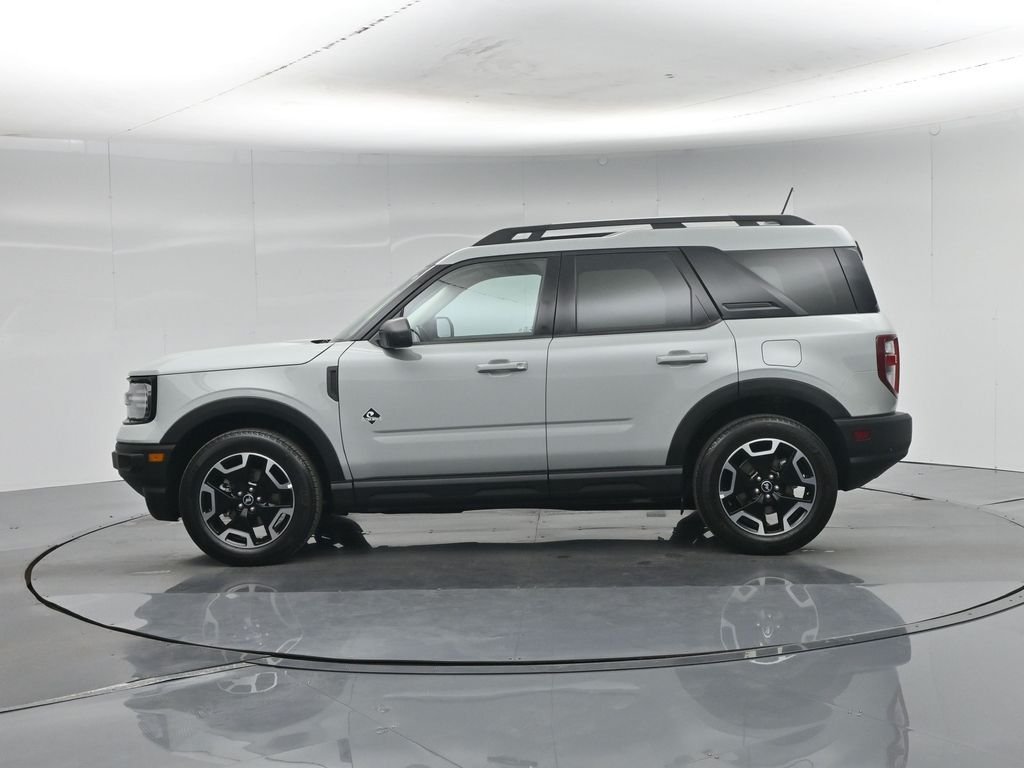 Certified Used 2023 Green Ford Outer Banks image 33