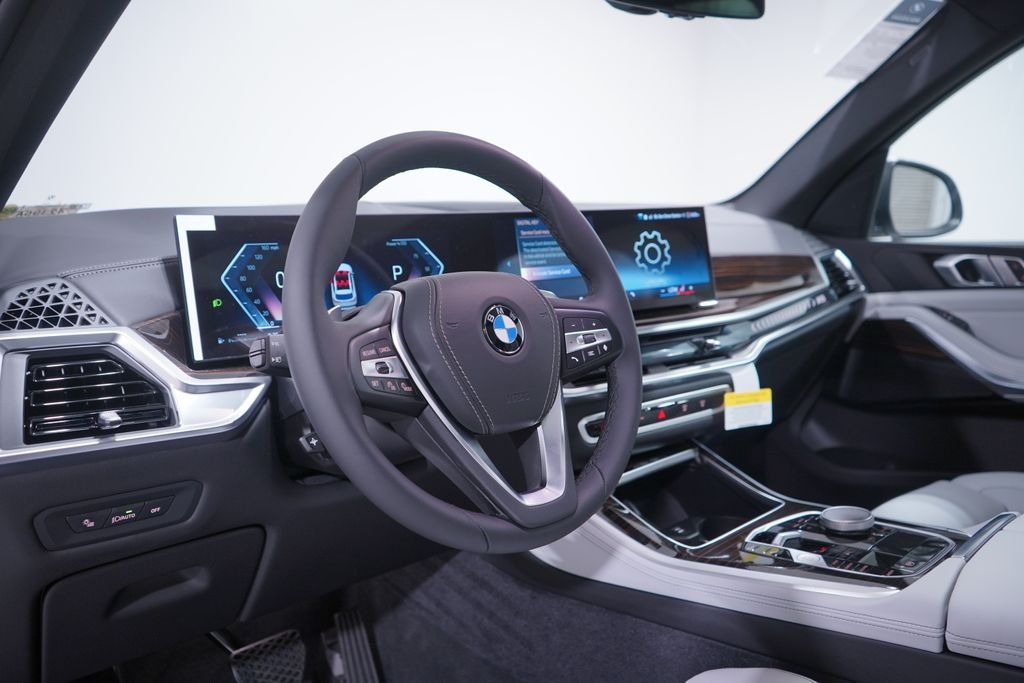 New 2026 Alpine White BMW sDrive40i image 6