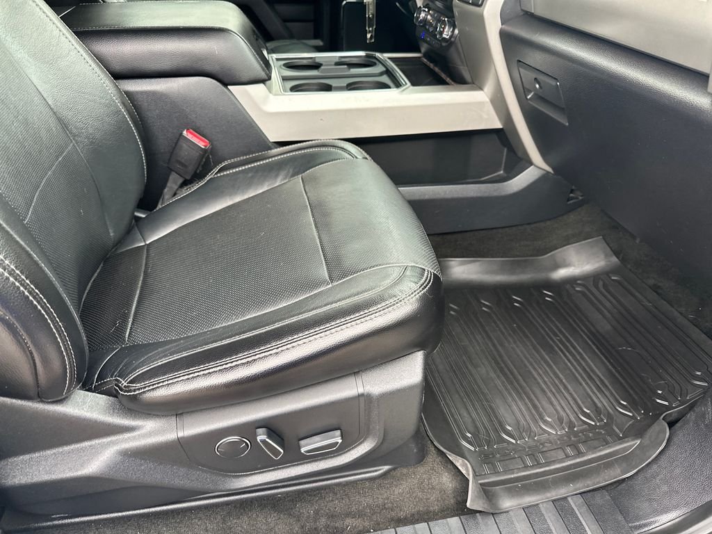 Used 2017 White Ford Lariat image 38