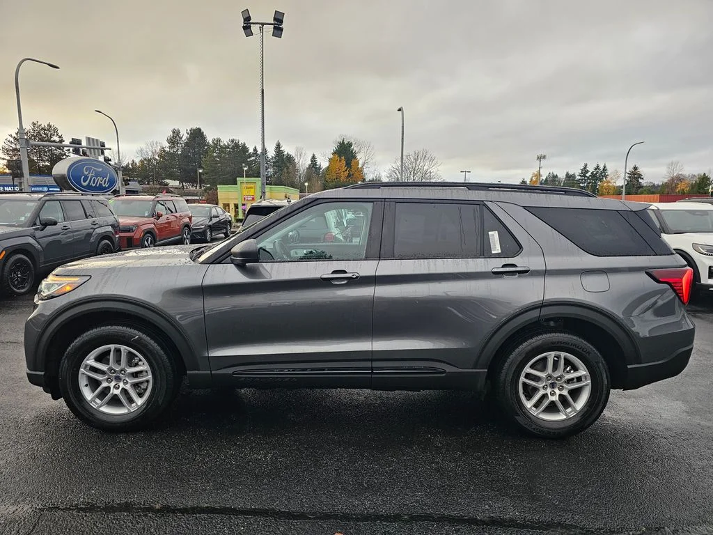 New 2026 Gray Ford Active image 4