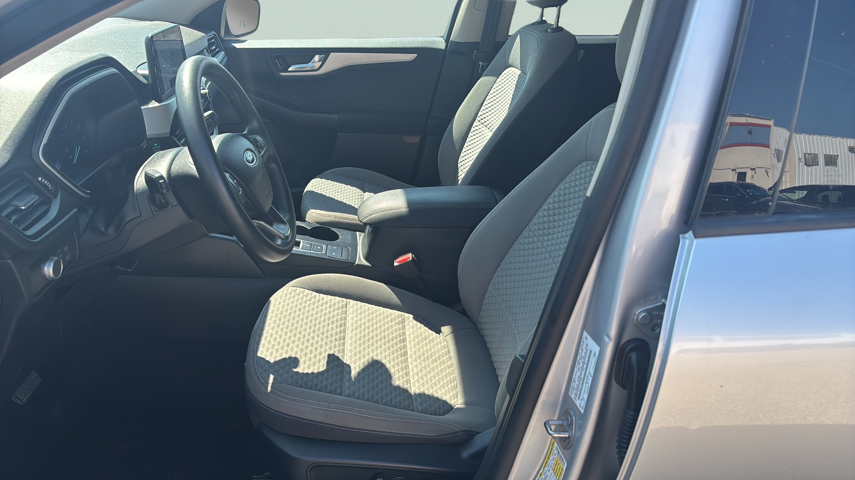 Used 2020 Silver Ford SE FWD image 10
