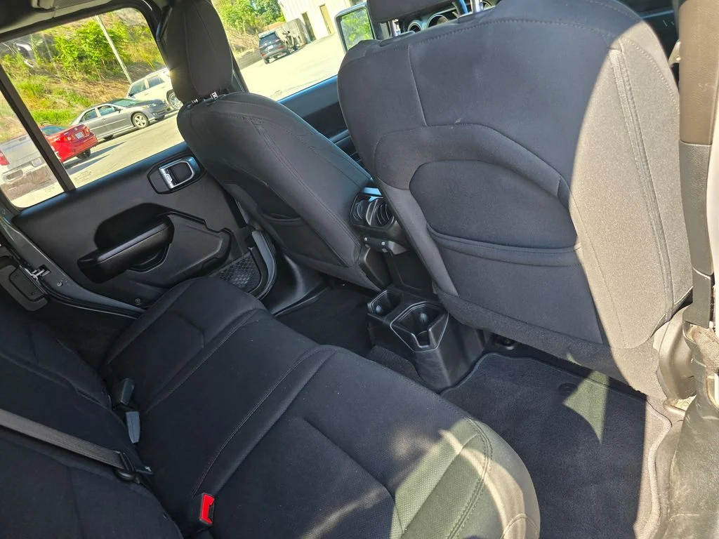 Used 2018 Gray Jeep Unlimited Sport S image 26
