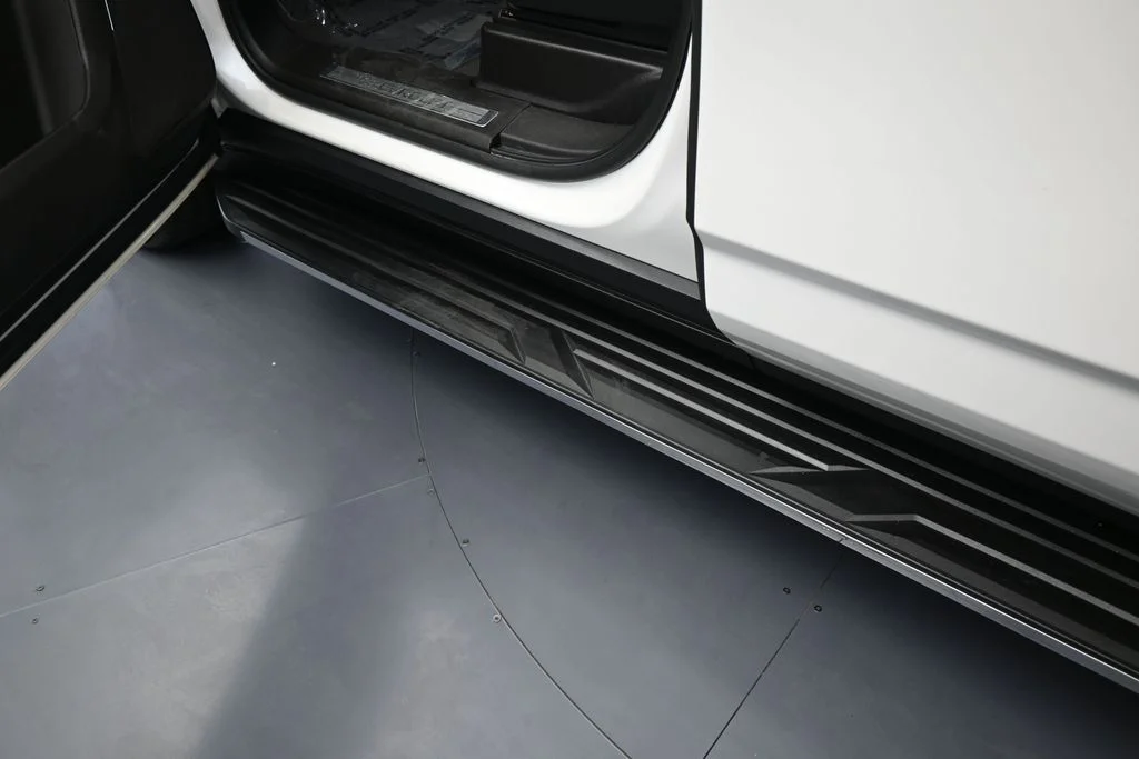 Used 2022 Iridescent Pearl Tricoat Chevrolet LT image 39