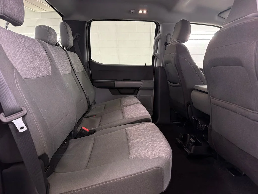 Used 2025 White Ford XLT image 27