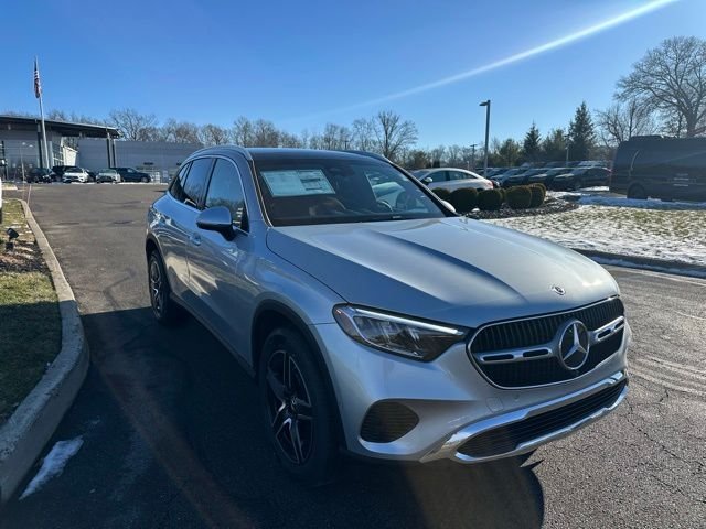 Used 2026 Silver Mercedes-Benz GLC 300 image 7