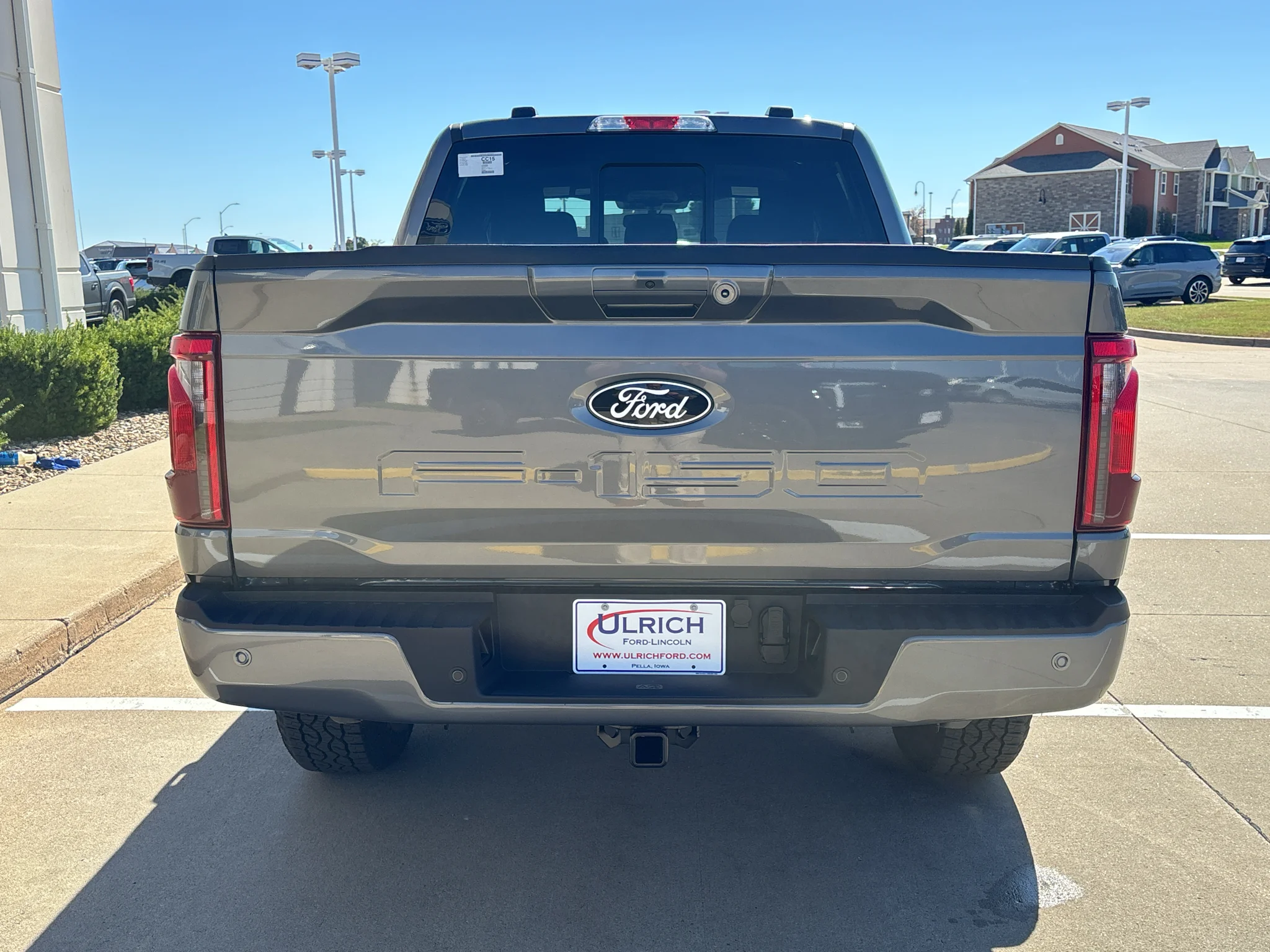 New 2026 Carbonized Gray Metallic Ford XLT image 7