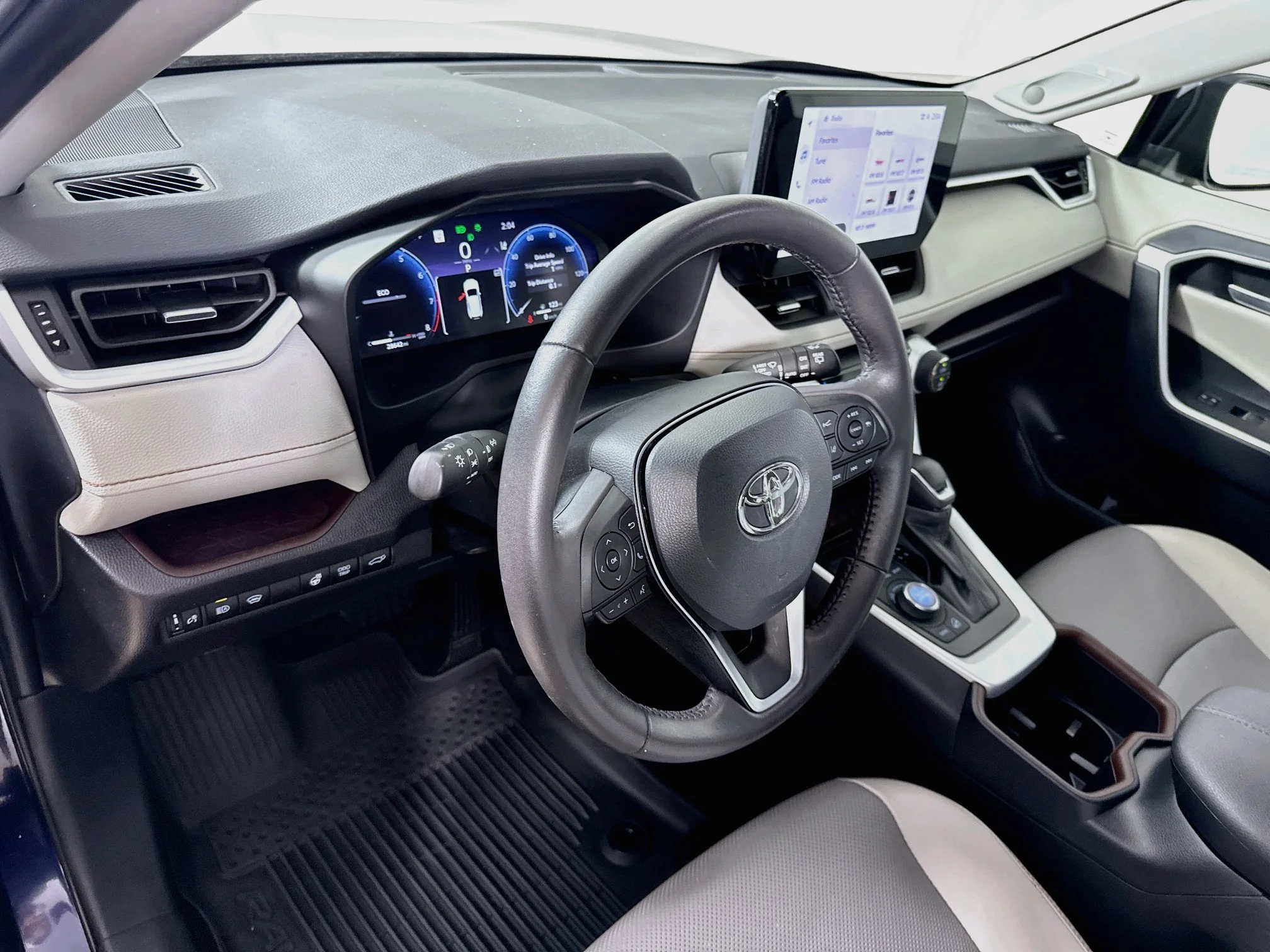 Certified Used 2025 Blueprint Toyota Limited image 9