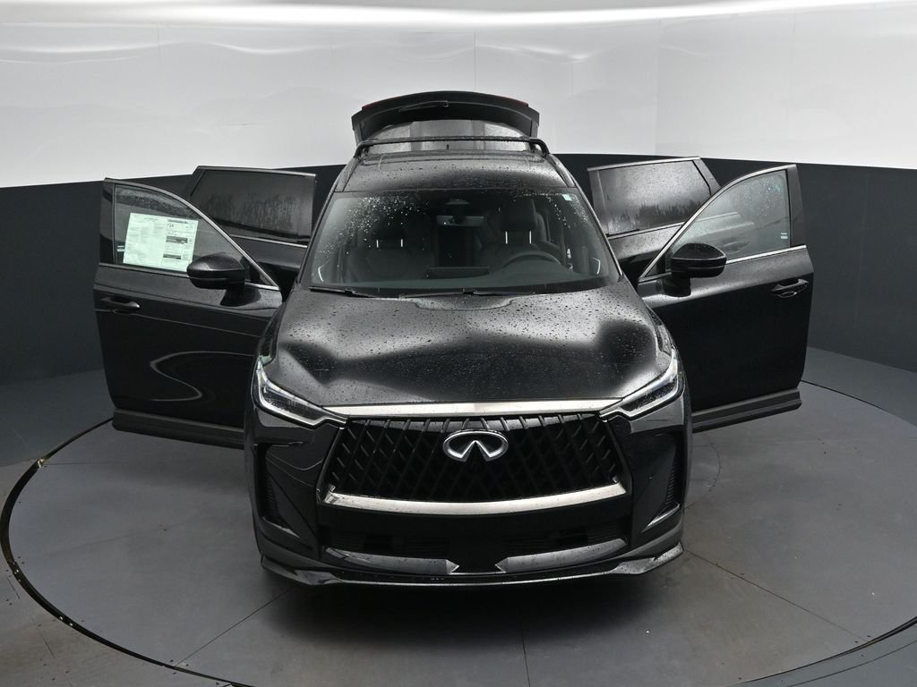 New 2027 Black INFINITI LUXE image 48