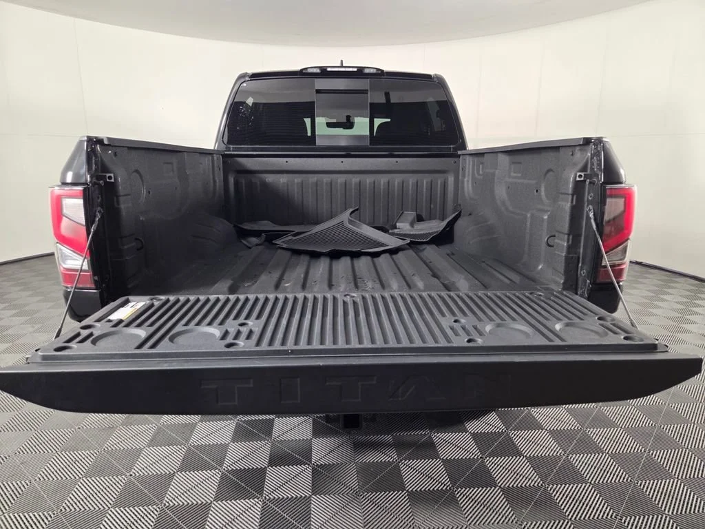 2024 Nissan Titan PRO-4X - Photo 28