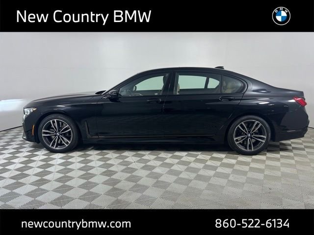 Used 2022 Black Sapphire Metallic BMW 750i xDrive image 4