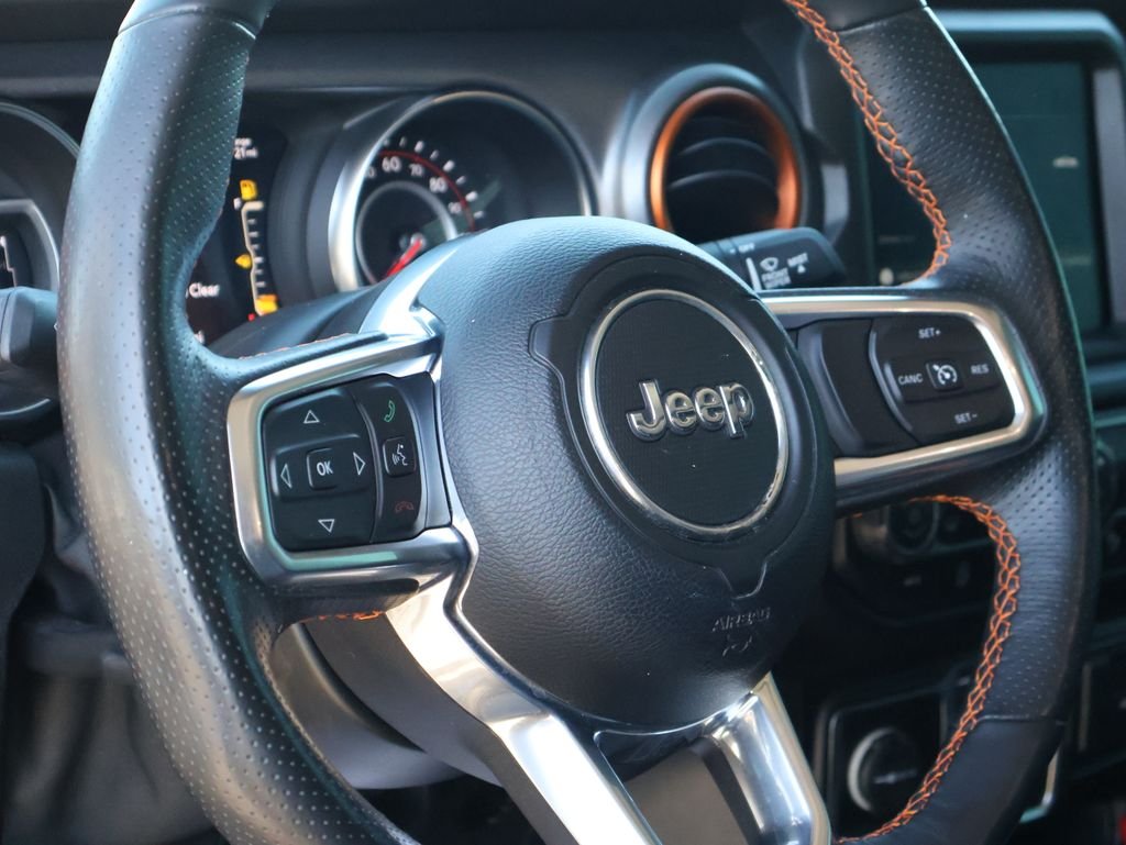 Used 2021 Granite Crystal Metallic Clearcoat Jeep Mojave image 20