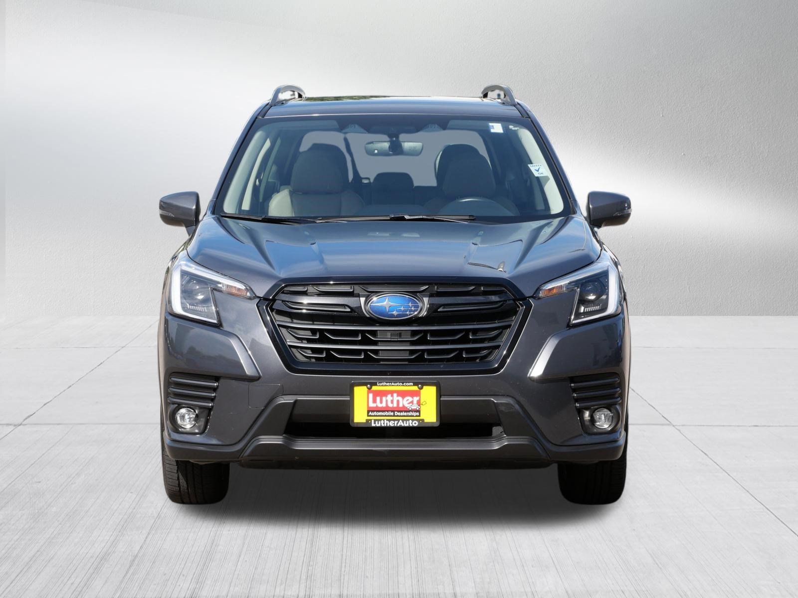 Used 2024 Magnetite Gray Metallic Subaru Limited image 2