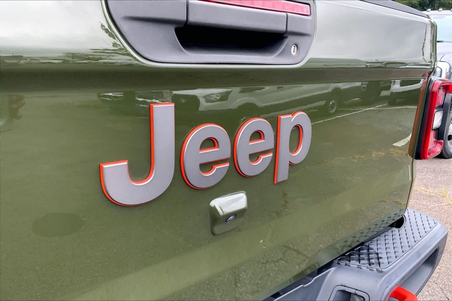 Used 2021 Sarge Green Clearcoat Jeep Mojave image 30