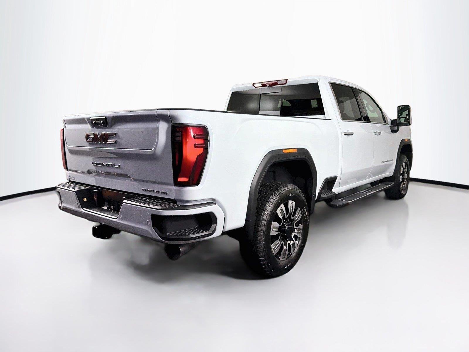 2026 GMC Sierra 2500HD Denali - Photo 11