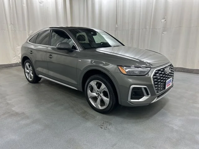 2023 Audi Q5 Sportback 45 Premium Plus's photo