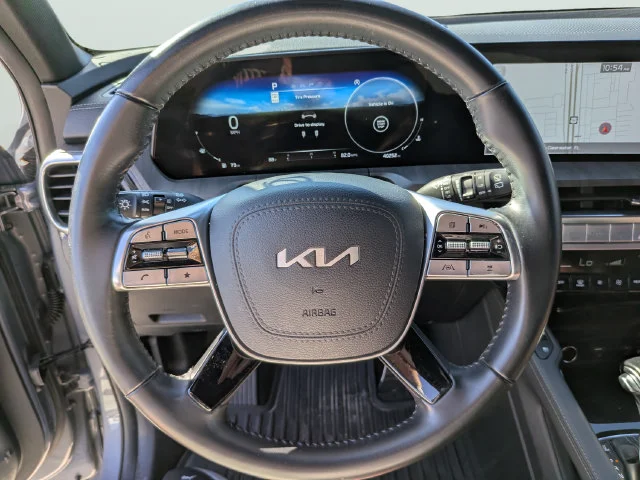Used 2023 Silver Kia SX image 26