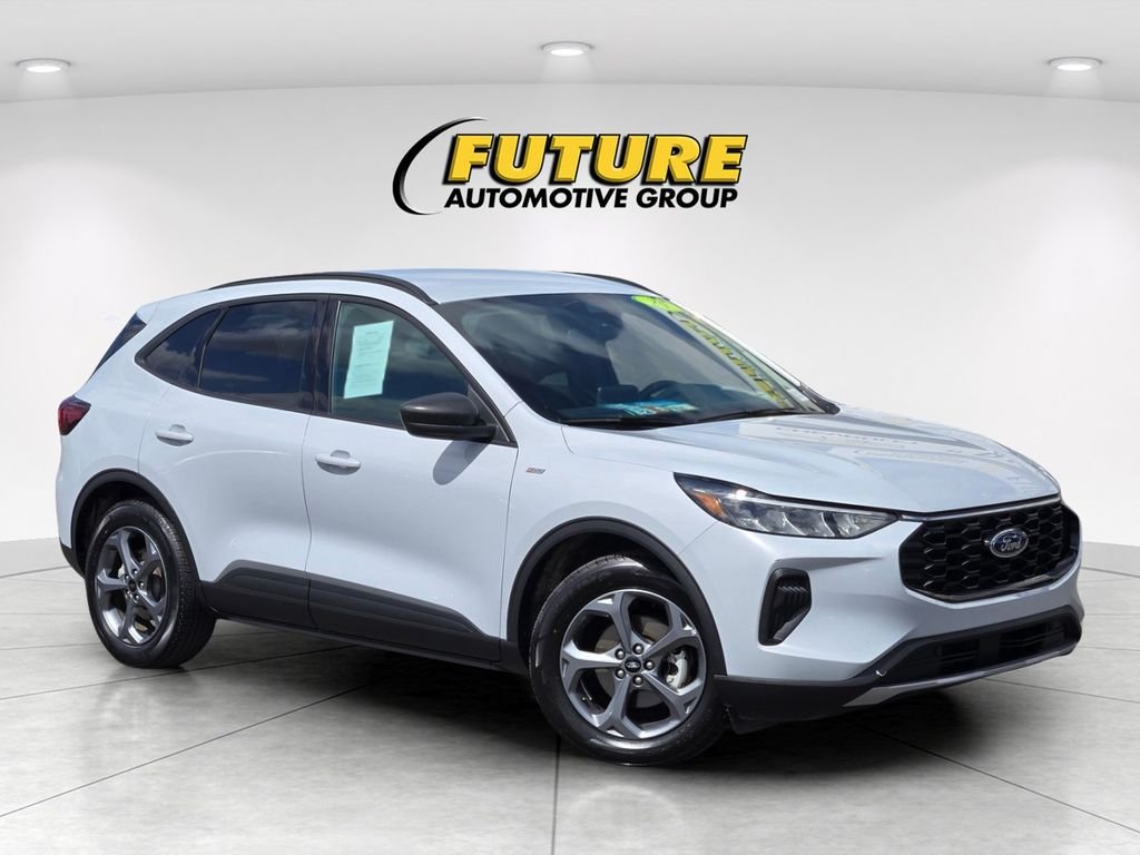 Used 2025 Silver Ford ST-Line image 1