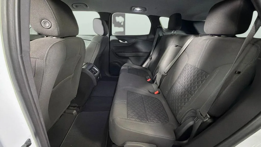 Used 2022 Summit White Chevrolet 2LT image 26