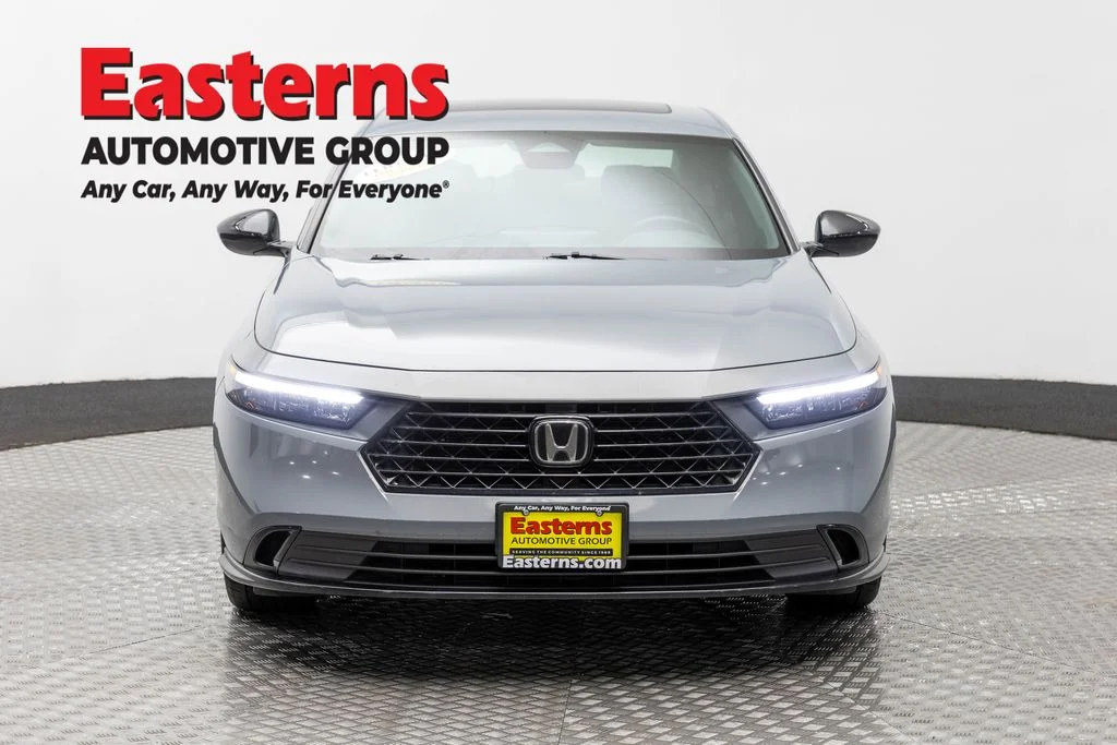 Used 2023 Gray Honda Sport-L image 2