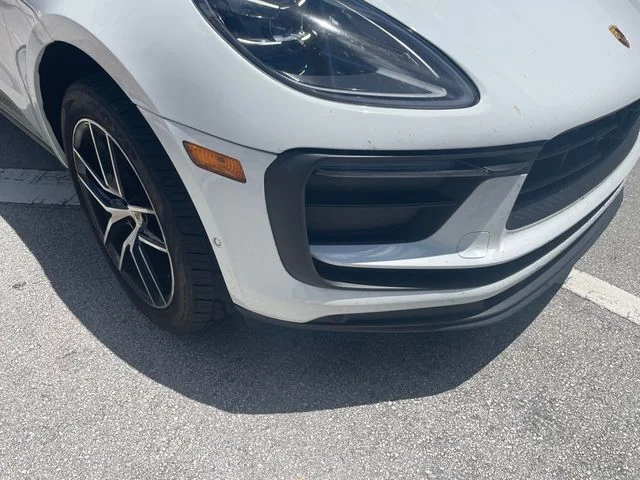 Used 2022 White Porsche Base image 9