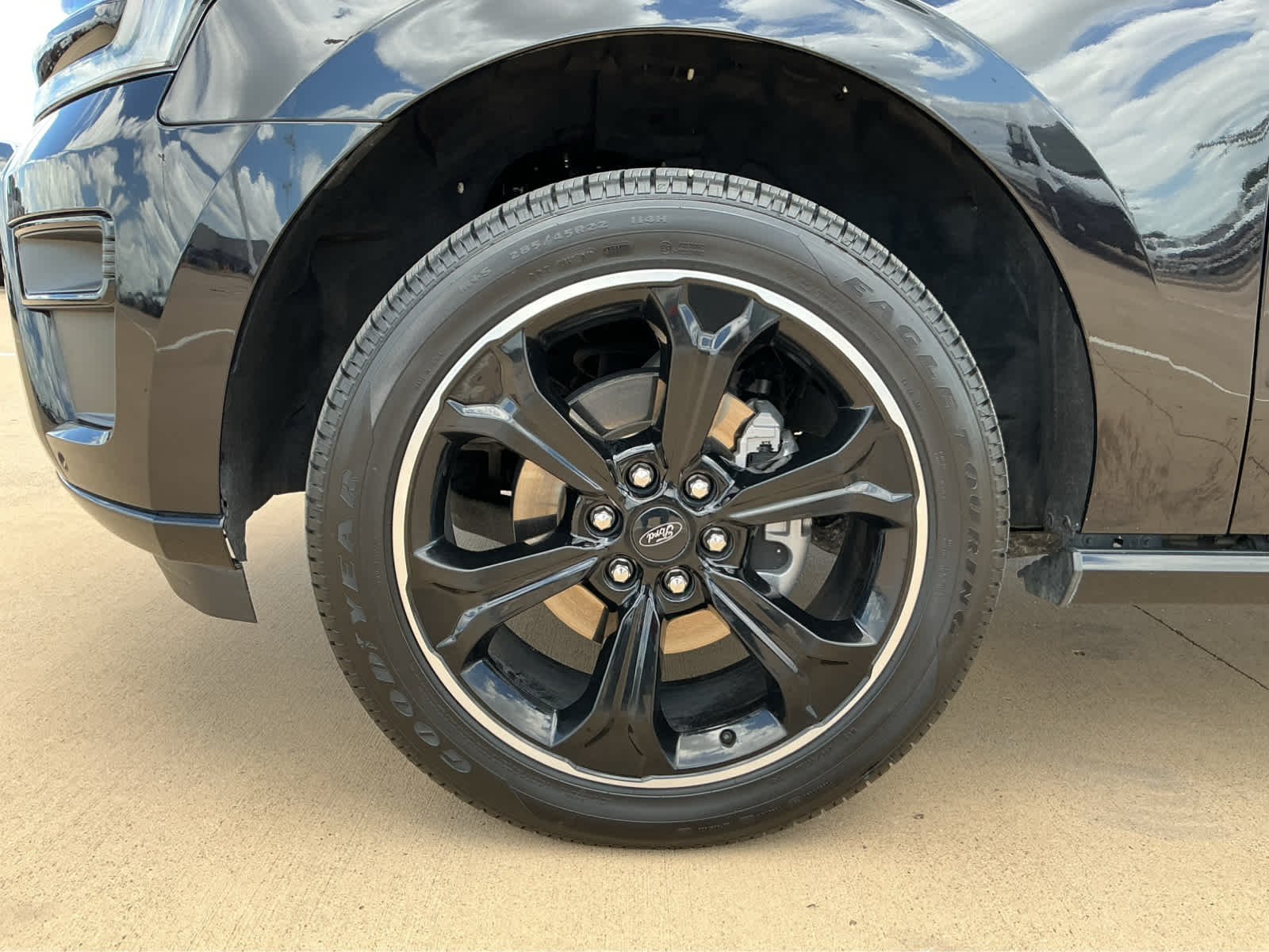Used 2024 Agate Black Metallic Ford Limited image 12