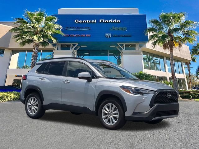 Used 2023 Silver Toyota LE image 2