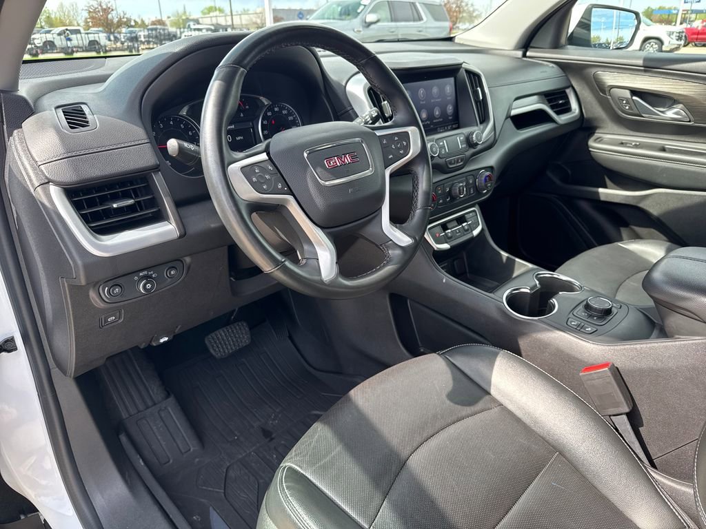 2024 GMC Terrain SLT - Photo 11