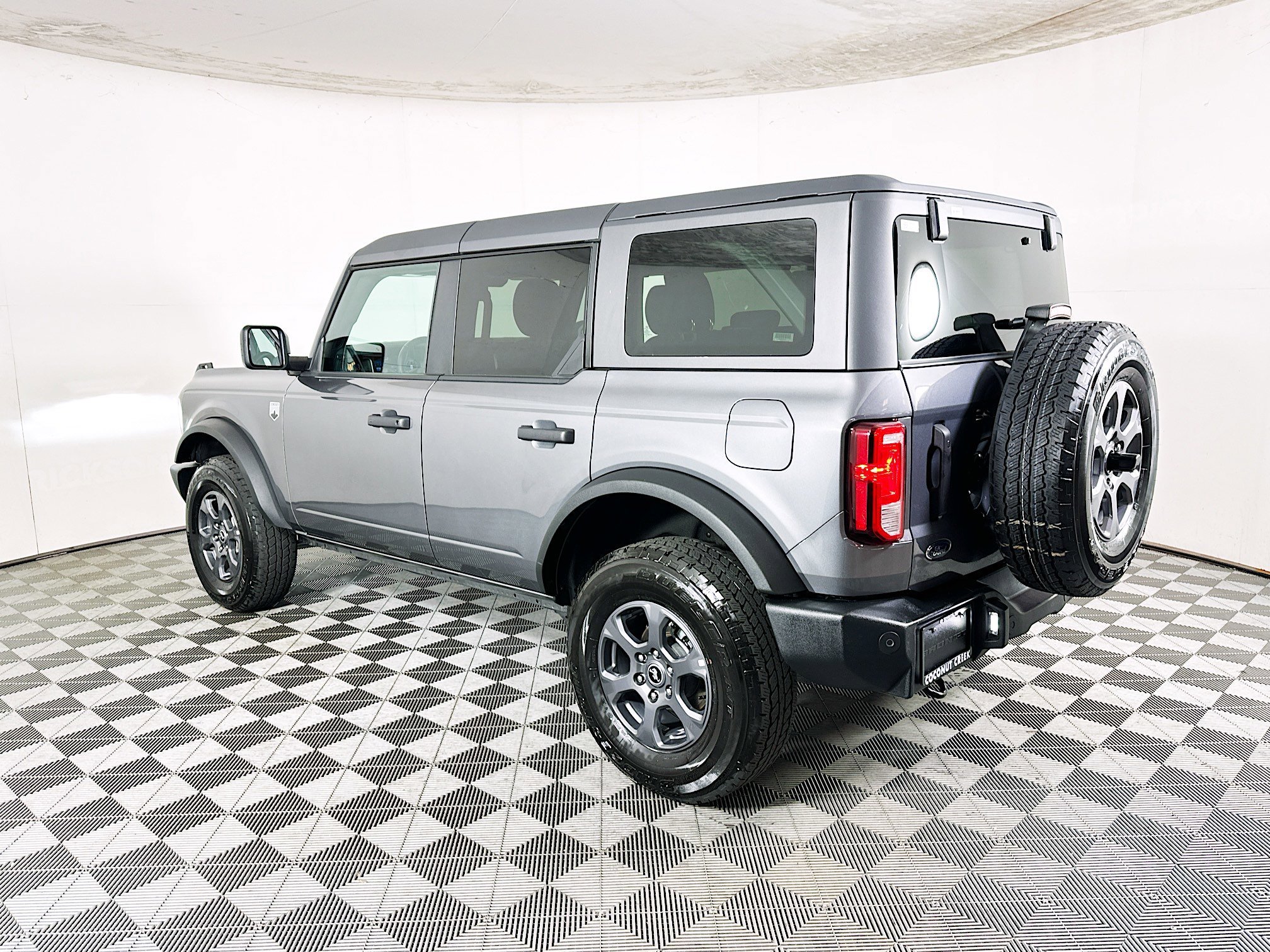 2025 Ford Bronco thumbnail 7