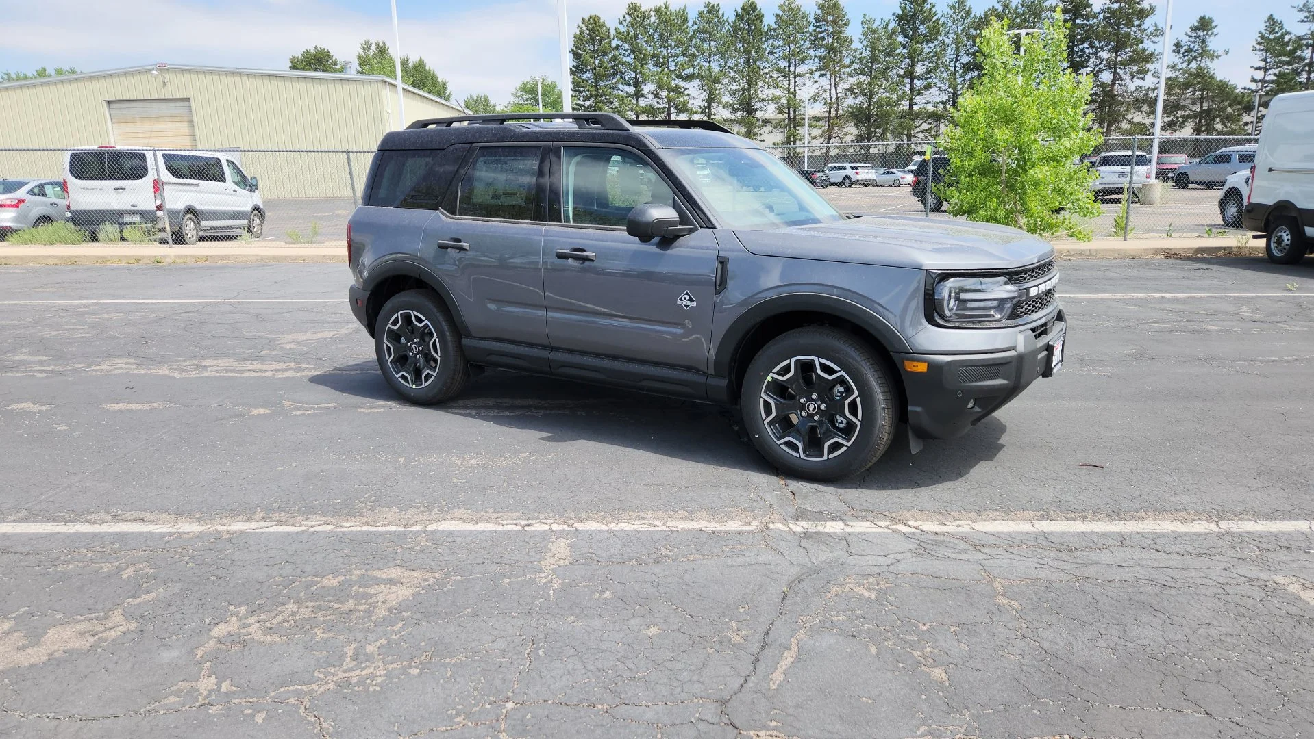 New 2026 Carbonized Gray Metallic Ford Outer Banks image 9