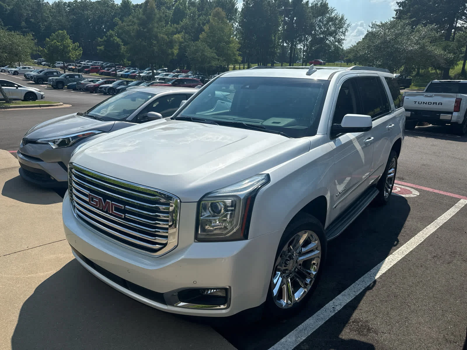 Used 2017 White Frost Tricoat GMC SLT image 2
