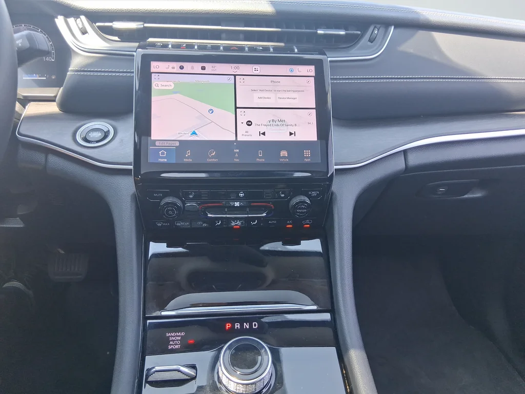 Used 2022 Gray Jeep Limited image 19