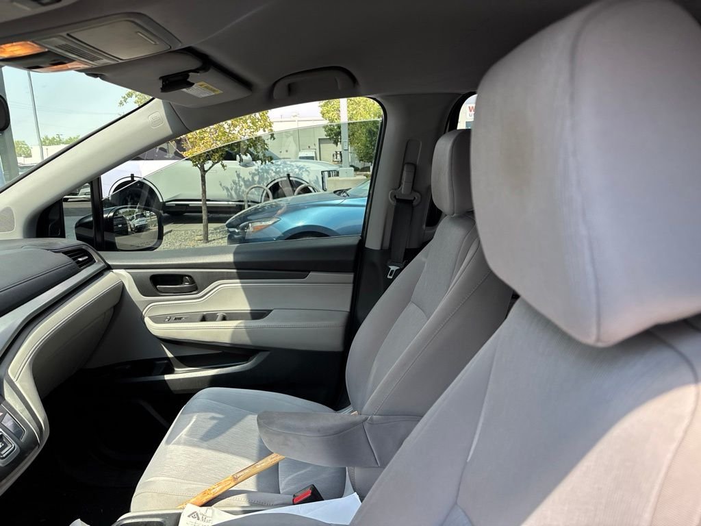 Used 2019  Honda EX image 27
