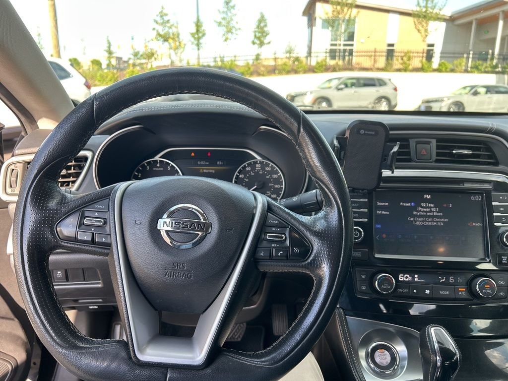 Used 2017 Bordeaux Black Nissan 3.5 SV image 7