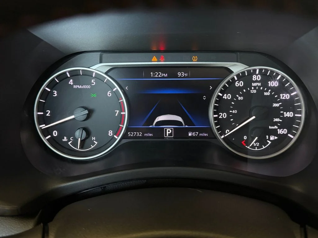 Used 2025 Orange Nissan SR image 18