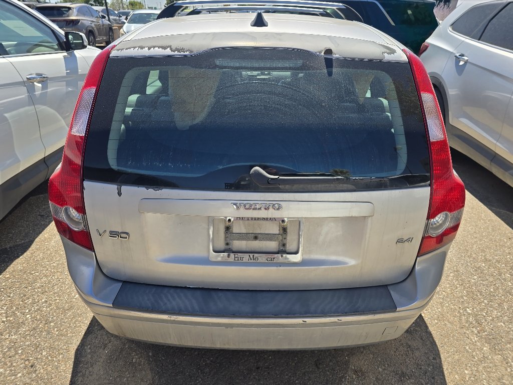 Used 2006 Silver Volvo 2.4i image 4