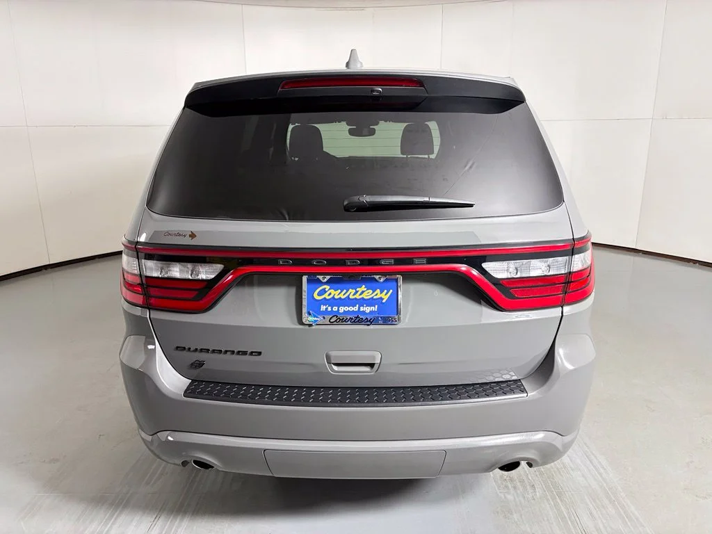 Used 2022 Gray Dodge SXT image 7
