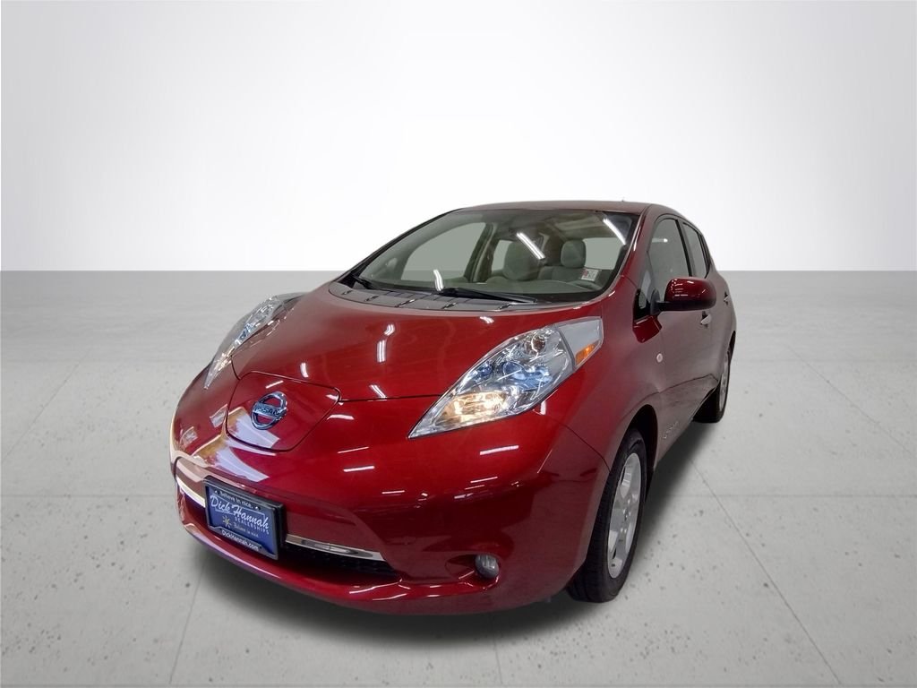 Used 2011 Nissan LEAF SL with VIN JN1AZ0CP0BT003844 for sale in Portland, OR