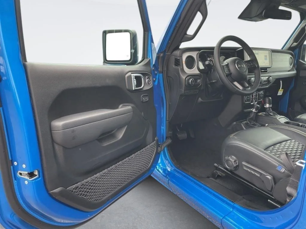New 2026 Hydro Blue Pearl-Coat Exterior Paint Jeep Sport S image 16