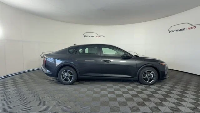 New 2026 Gray Kia LXS image 9