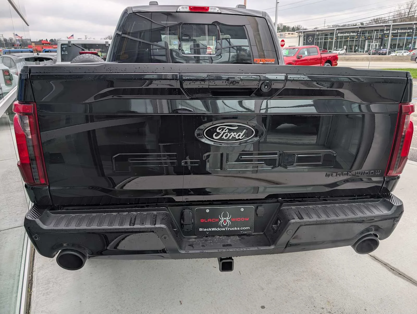 New 2026 Agate Black Metallic Ford XLT image 8