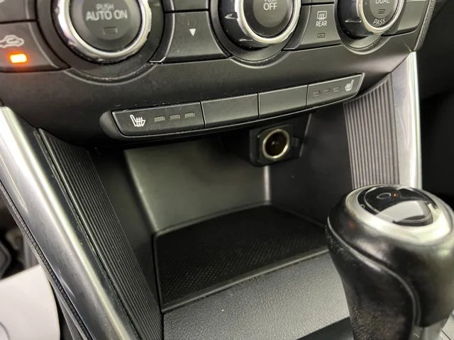 Used 2013 White Mazda Grand Touring image 26