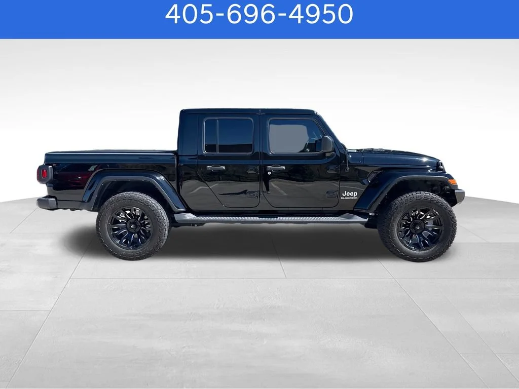 Pre-Owned 2022 Jeep Gladiator Overland