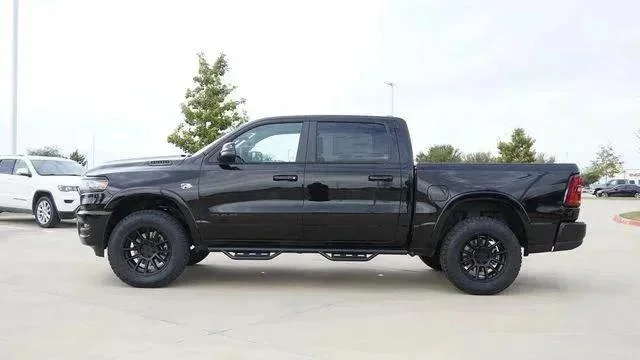 New 2026 Diamond Black Crystal Pearl-Coat Exterior Paint RAM LONE STAR image 6