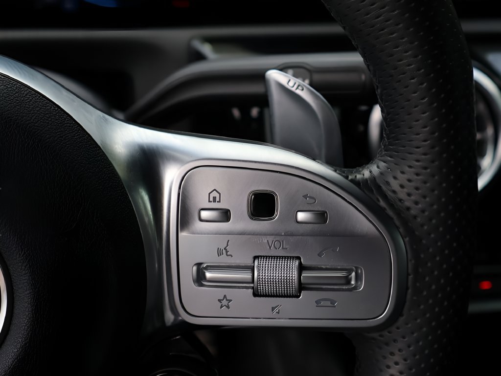 Used 2020 Polar White Mercedes-Benz Base image 35