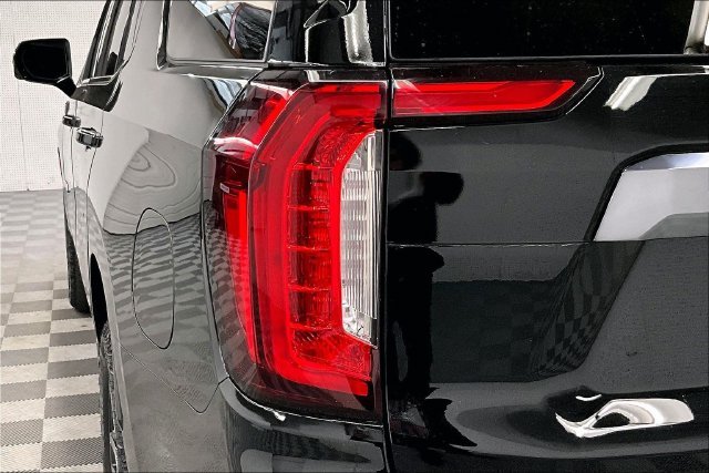 Used 2024 Onyx Black GMC AT4 image 37