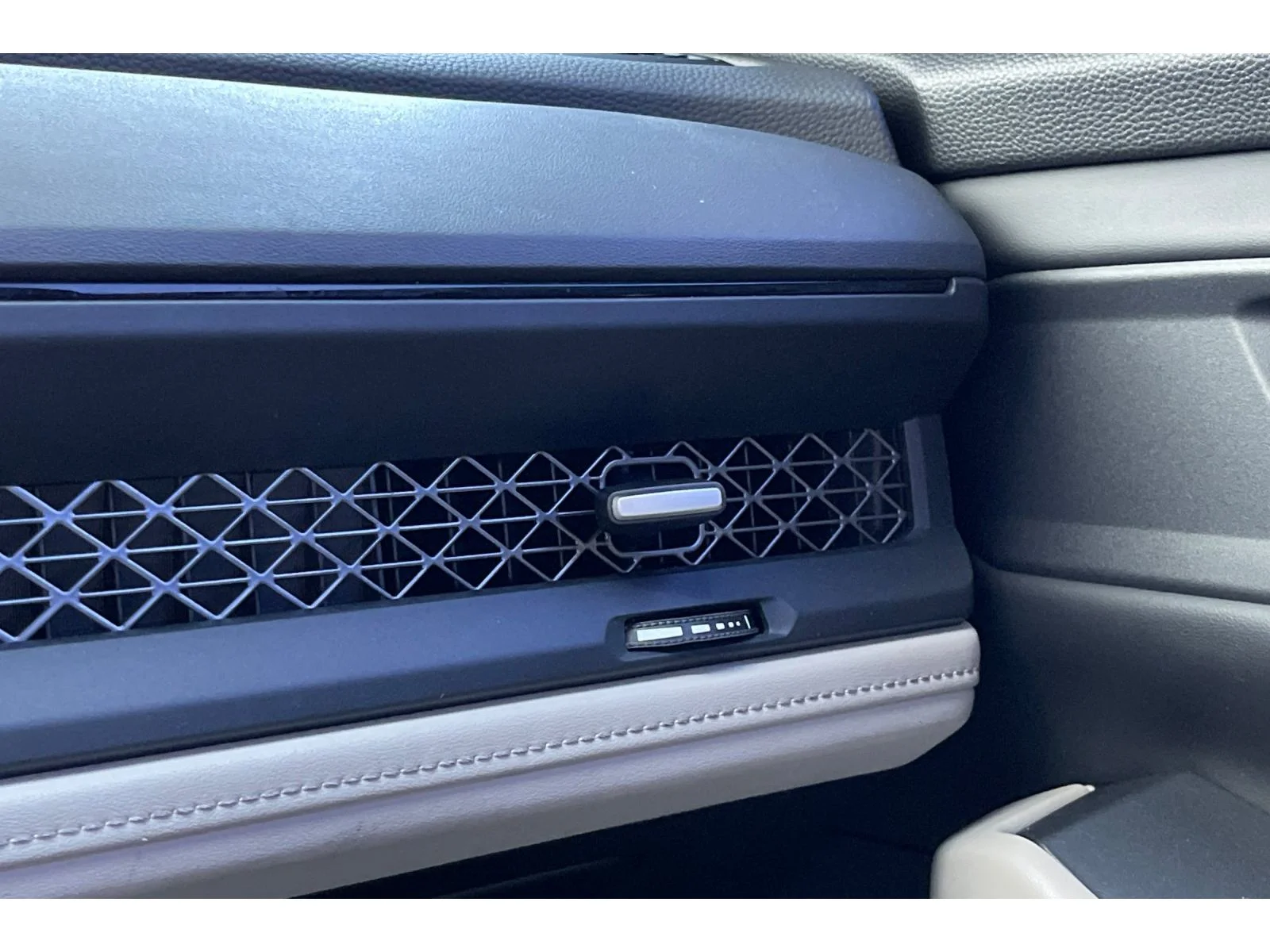 2024 Honda Accord EX - Photo 29