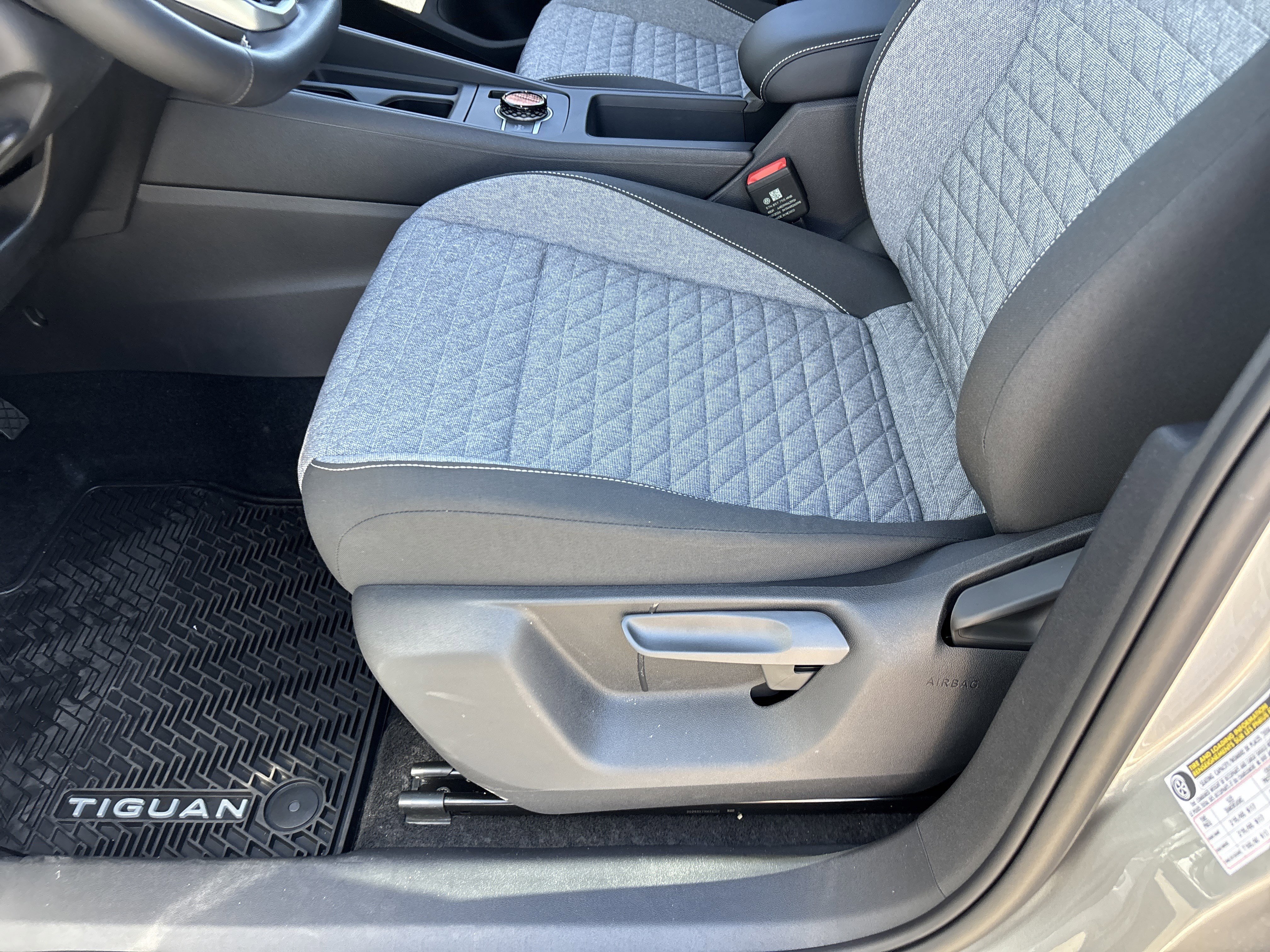 New 2026 Pyrite Silver Metallic Volkswagen S image 15