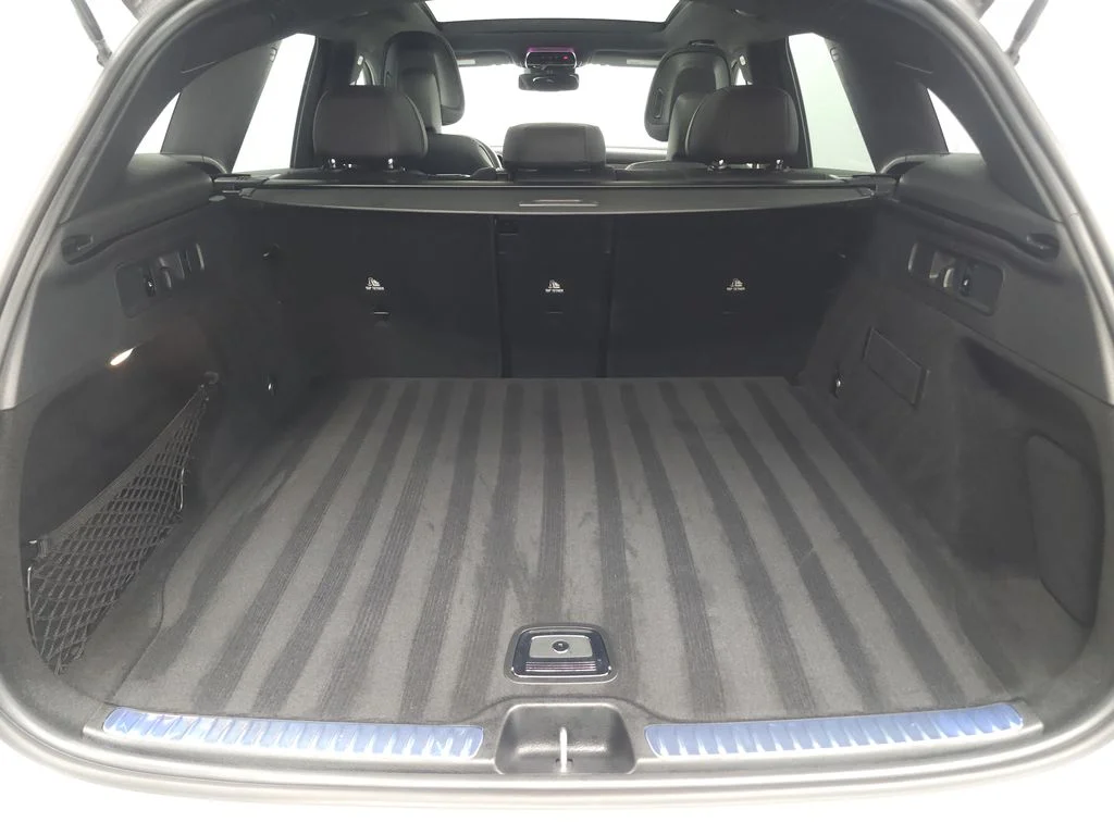 Certified Used 2026 Polar White Mercedes-Benz GLC 300 image 27