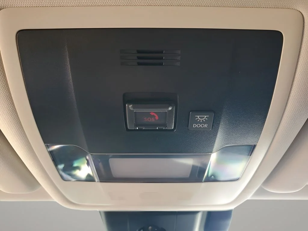 Used 2021 Black Lexus 250h Base image 42