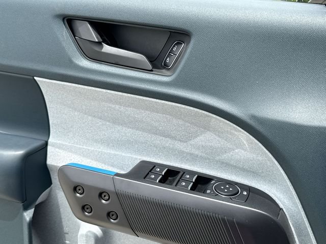 Used 2025 Gray Ford XLT image 13